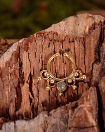 piercing-faekie-mondstein