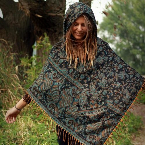 poncho-paisley-yakwolle