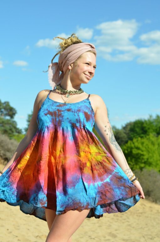 batikkleid-hippie-boho-regenbogen-festival