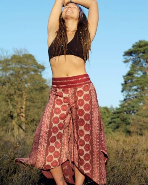hippie-kleidung-fair-produziert-hose-rot