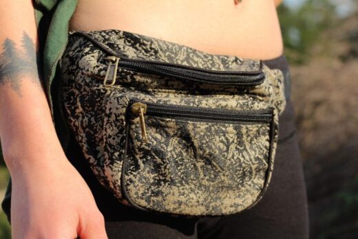 guerteltasche-glitzer-festival-style-goa-psy-schwarz