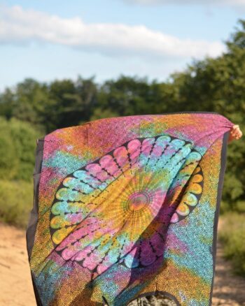 wandtuch-mandala-bunt-regenbogen