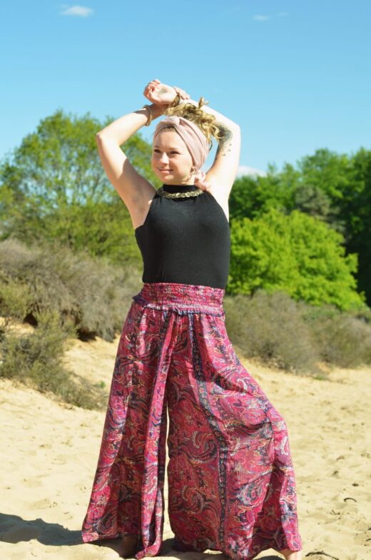 hose-hippie-boho-paisley-muster-pink