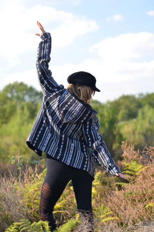 jacke-hippie-kleidung-herbst-winter-schwarz