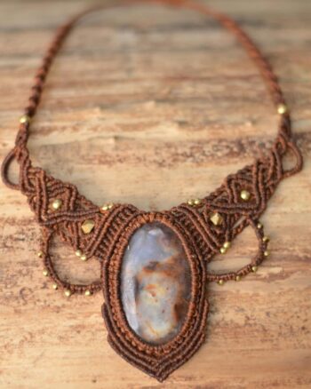 kette-makrame-schmuck-fairtrade-beige