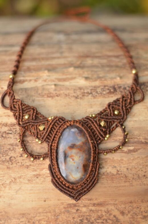 kette-makrame-schmuck-fairtrade-beige