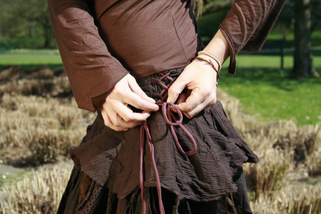 zipfel-rock-celtic-mittelalter-braun