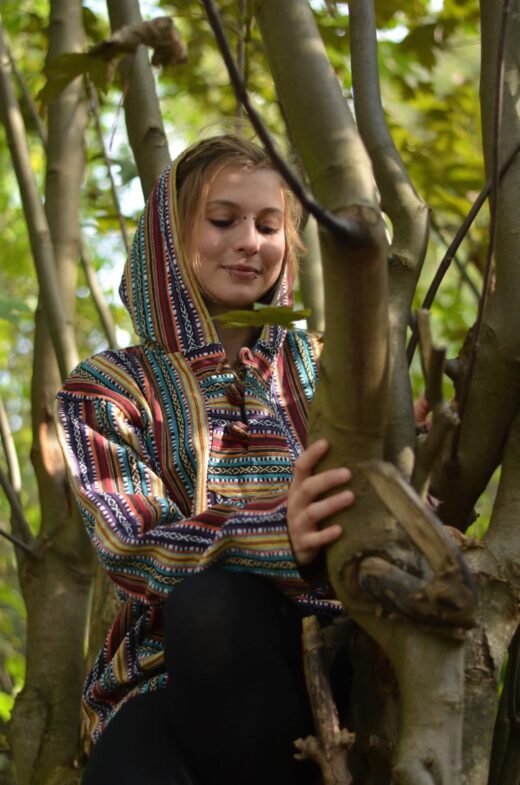 poncho-gheri-hippie-bunt-mit-kapuze