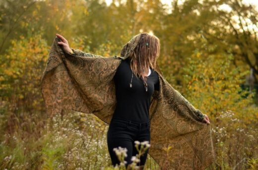 poncho-jacke-hippie-boho-mode-blumen