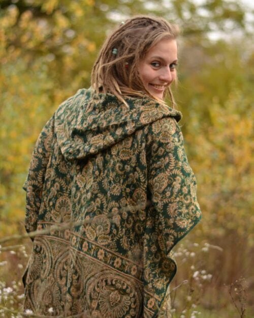poncho-kapuze-hippie-psy-wear-blumen