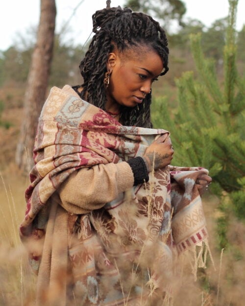 poncho-hippie-boho-chic-beige