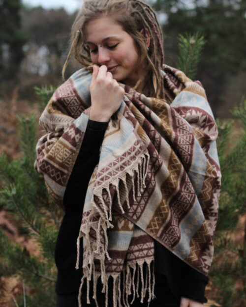 schal-riesen-xxl-poncho-tuch-beige