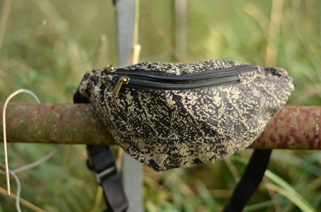 guerteltasche-hipbag-festival-look-grunge