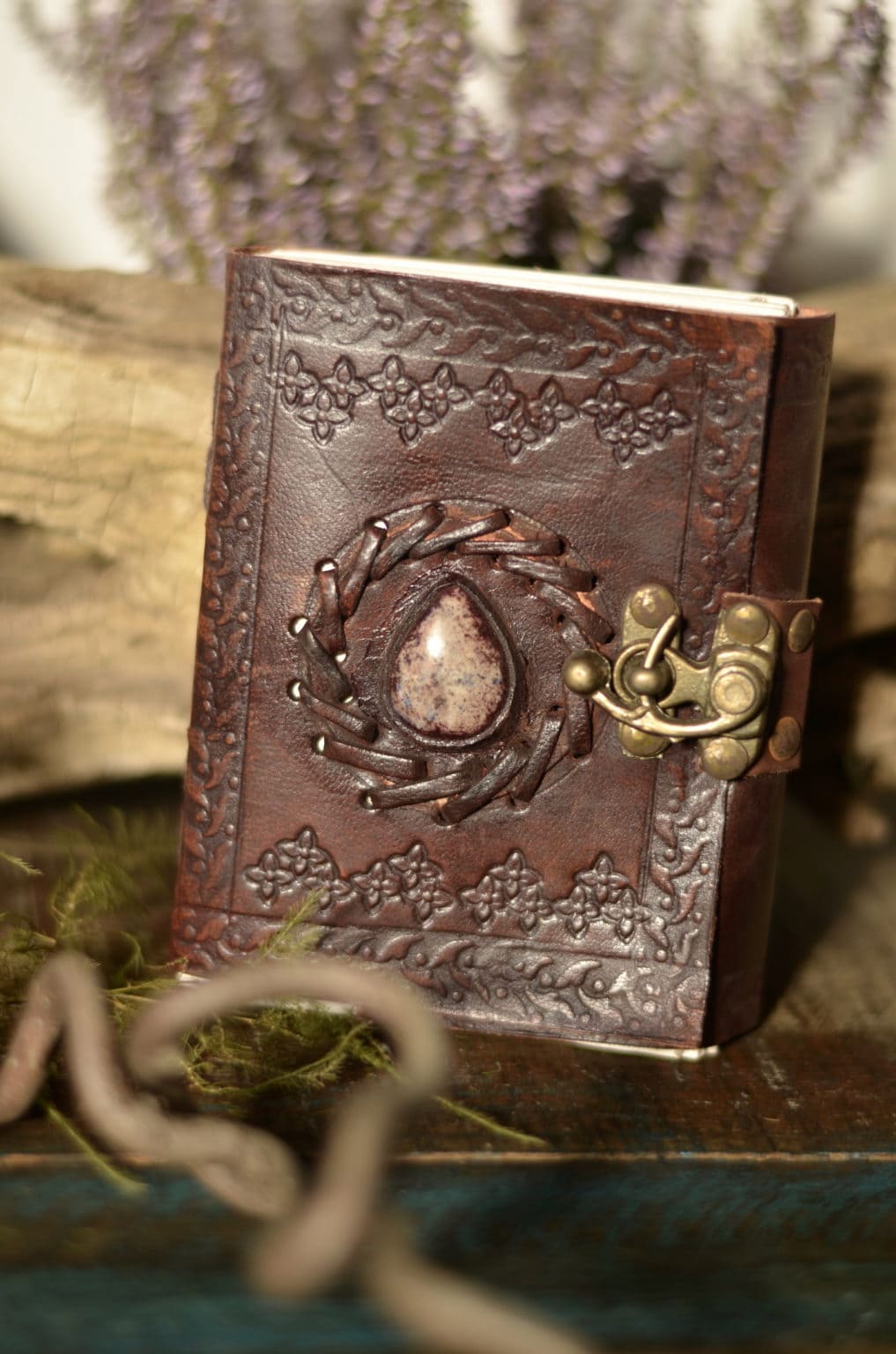 lederbuch-oriental-tribe-hippie-style