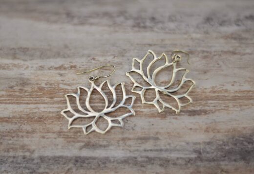 ohrringe-lotus-messing-schmuck