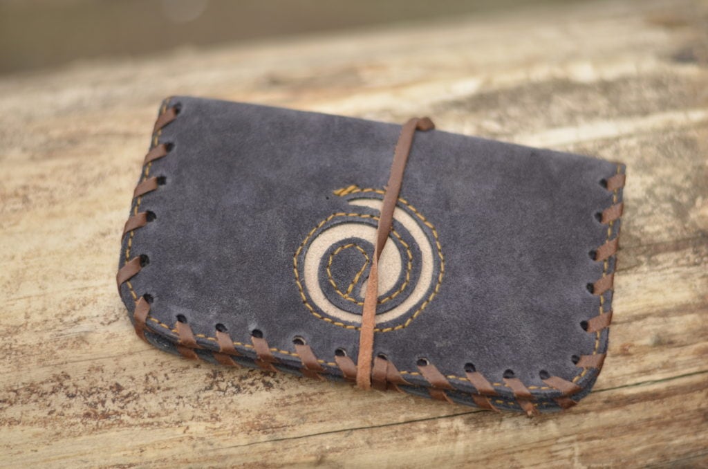 tabaktasche-symbol-einfarbig-blau