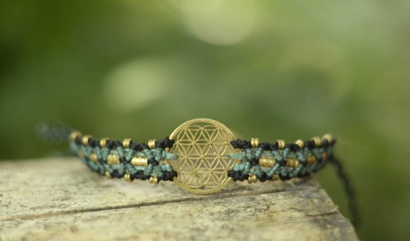 lebensblume-schmuck-armband-freundschaftsband