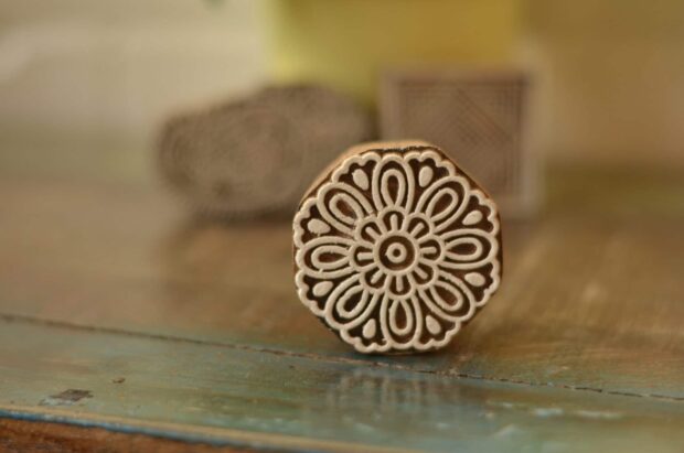 stempel-blumen-mandala-textil-druck