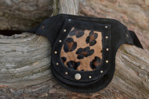 leder-guertel-tasche-anmial-print-natural-psytrance