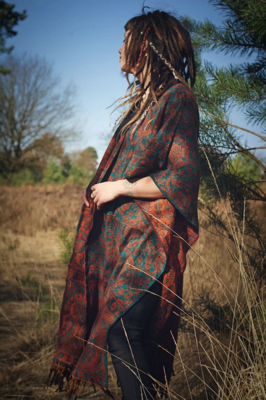 poncho-hippie-style-paisley-muster