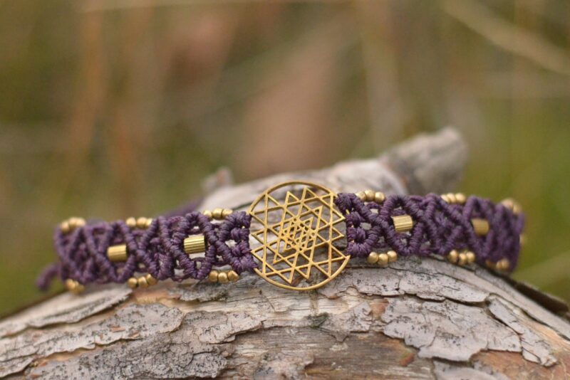 armband-yoga-symbol-lila-shri-yantra