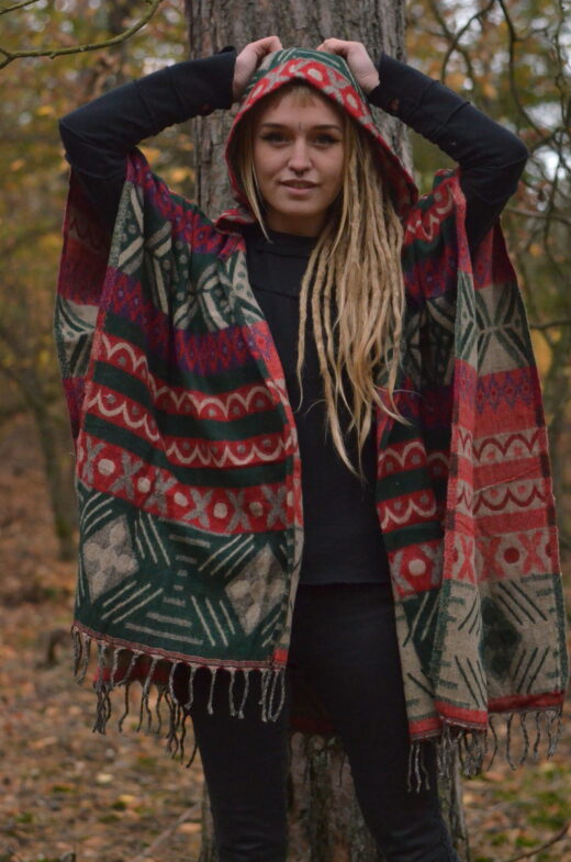 poncho-hippie-style-natural-bohemian-mode