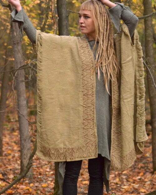poncho-mantel-weste-hippie-mode-erdfarben