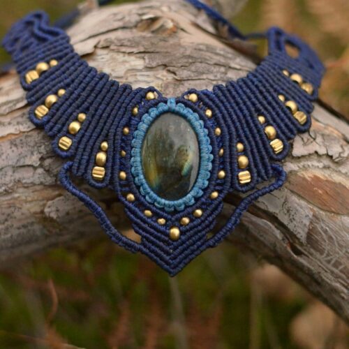 kette-makrame-amulett-blau-handmade-hippie-fashion