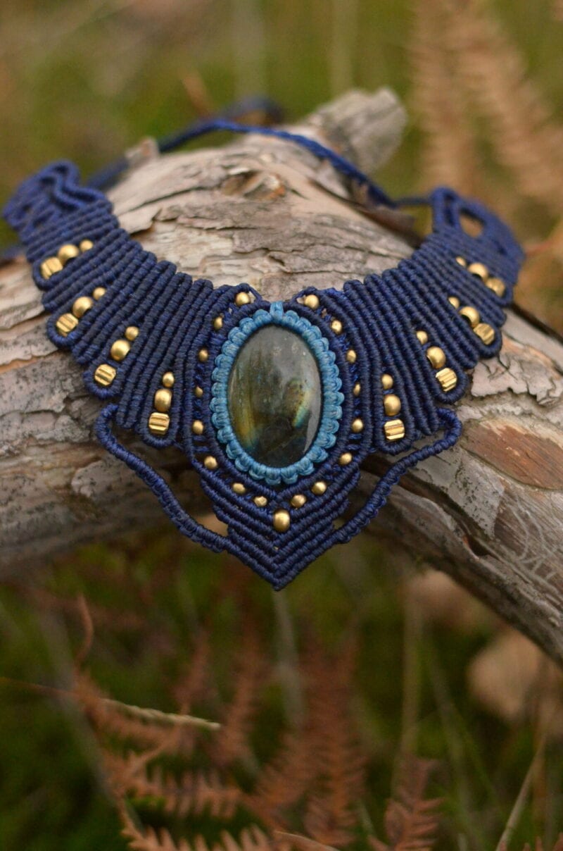 kette-makrame-amulett-blau-handmade-hippie-fashion