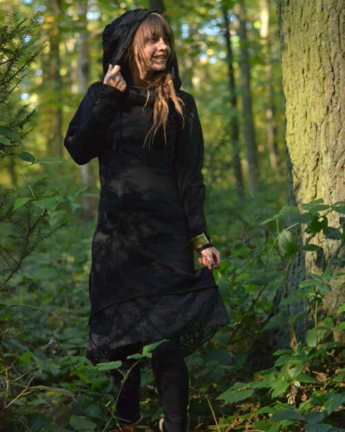 stretch-kleid-kapuze-hippiemode
