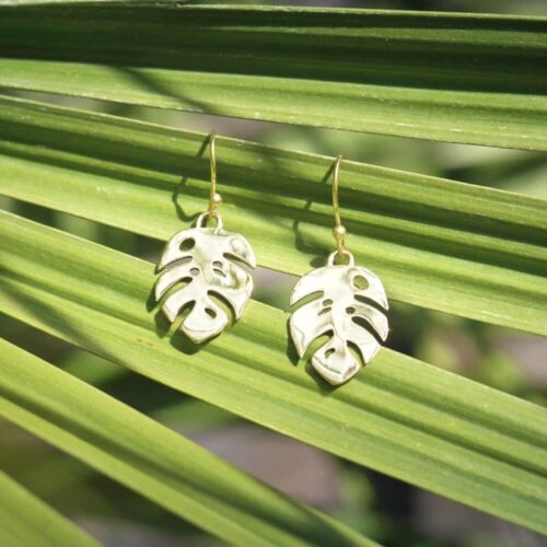 blatt-ohrringe-schmuck-trend-messing