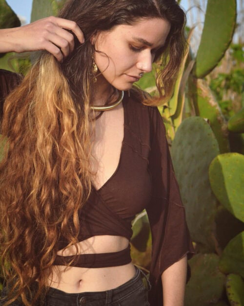 zipfel-crop-top-weste-festivaloutfit