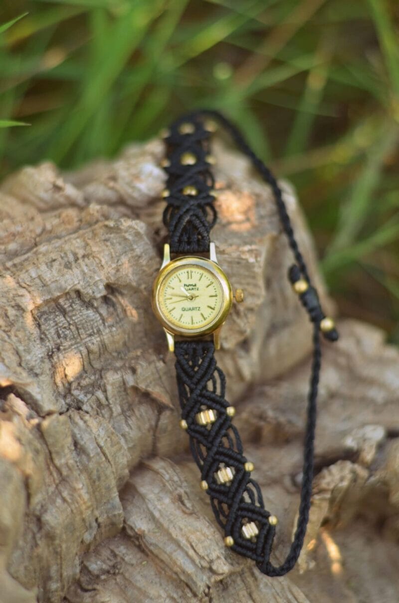 uhr-bohemian-look-hippiestyle-schwarz