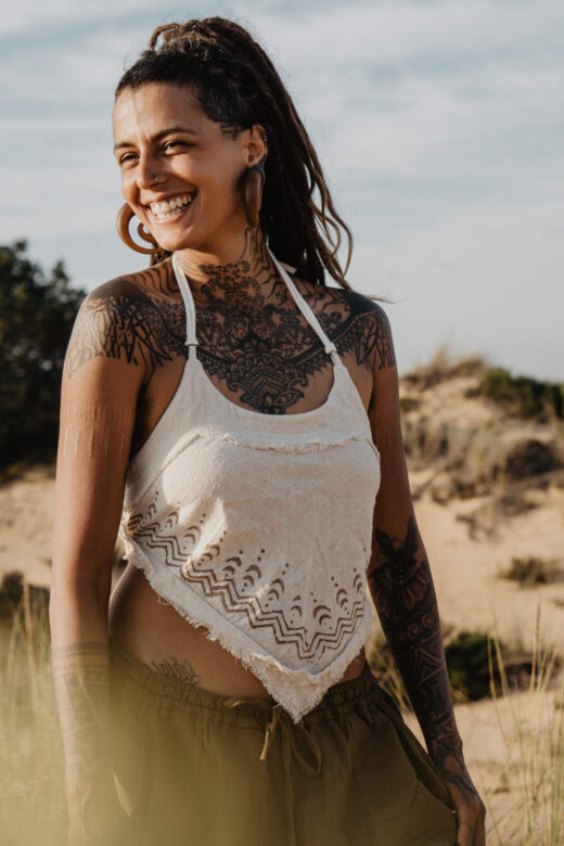 top-hippielook-mond-tribal-muster
