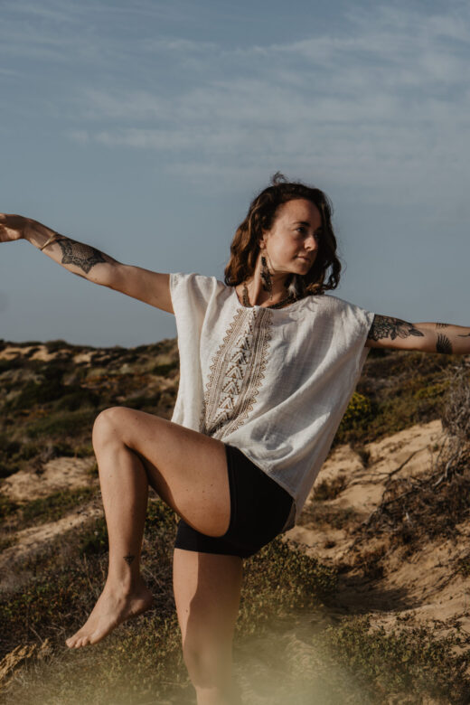 yogini-style-oberteil-weiss