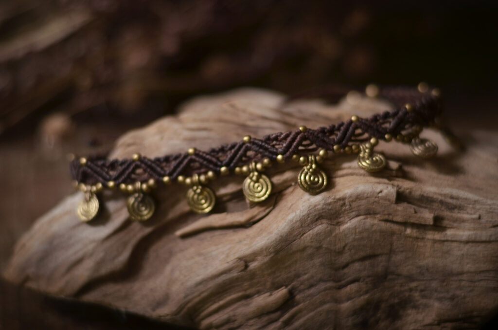 fusskette-makrame-spiralen-schmuck