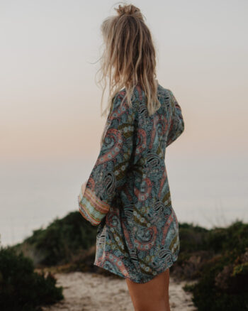 weste-bohemian-chic-kimono-paisley-muster