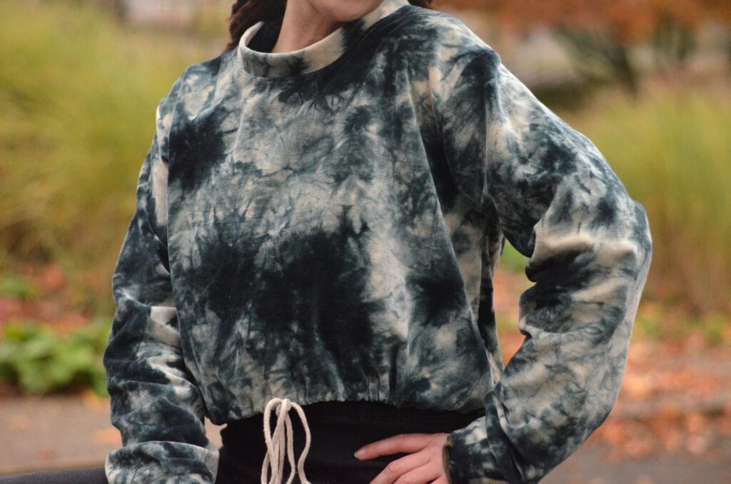 crop-pullover-batik-hippielook-winter