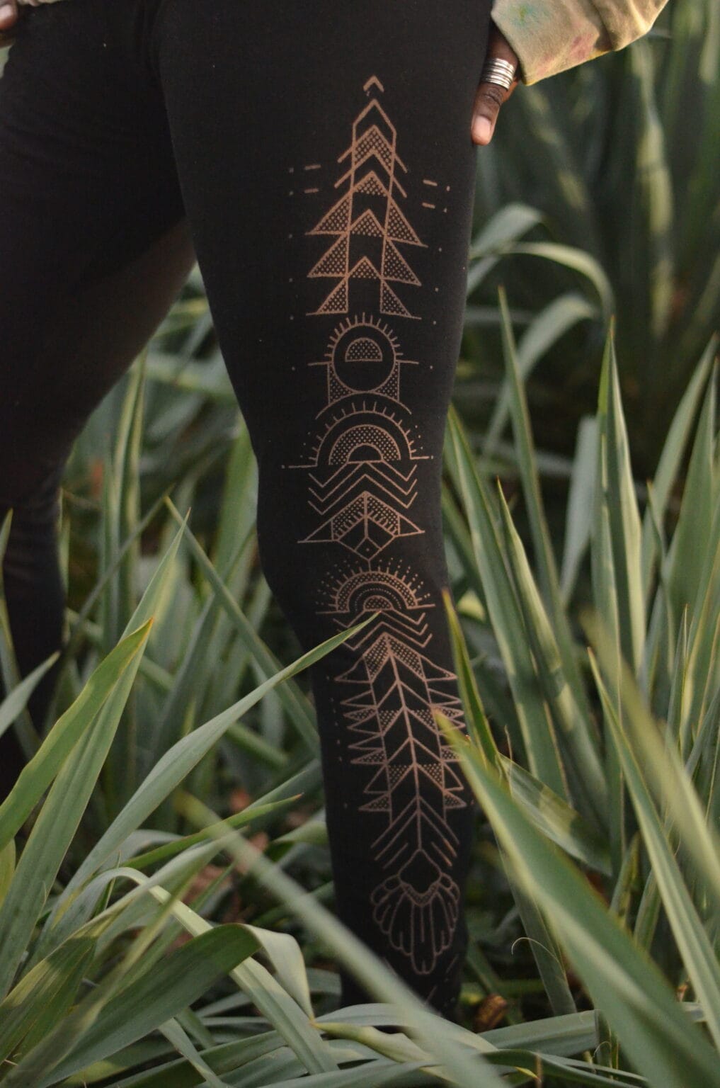 leggings-techno-style-tribal-muster