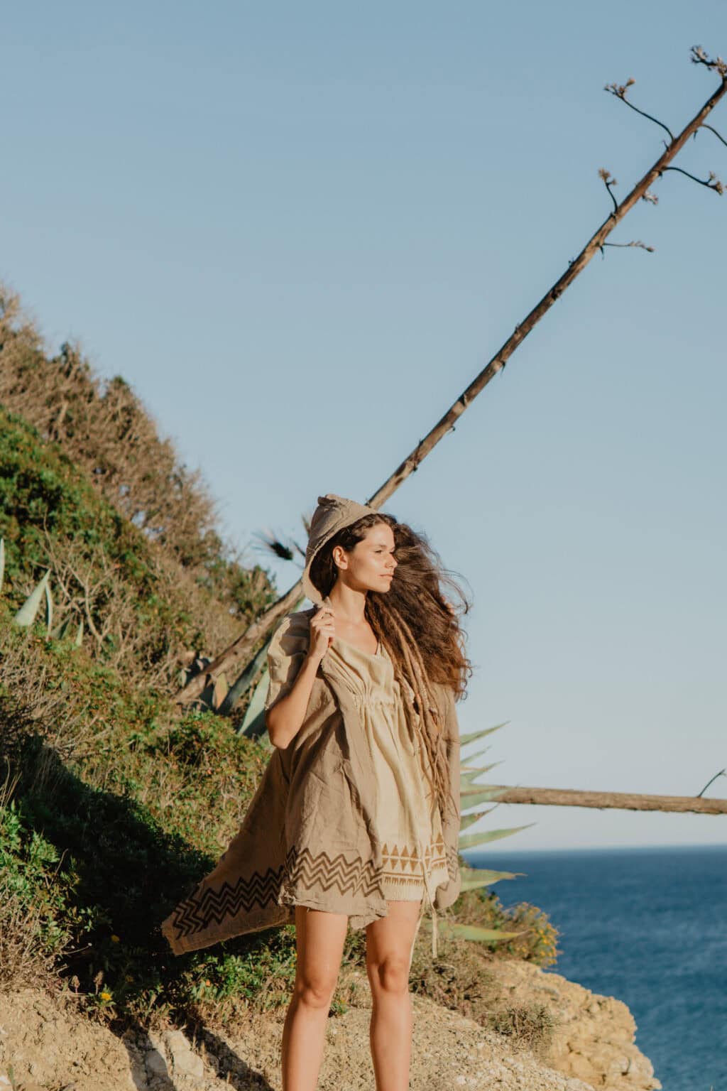 kapuzen-weste-natuerlicher-look-earthy