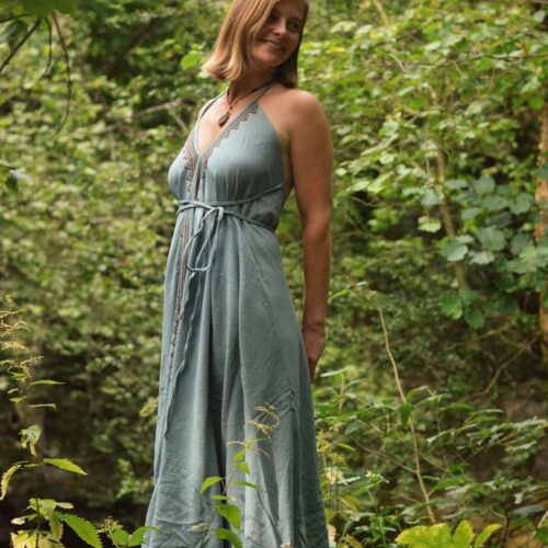 hippie-kleid-rueckenfrei-blau