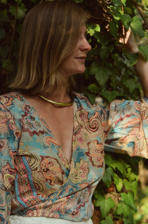 paisley-top-knoten-oberteil-hippie