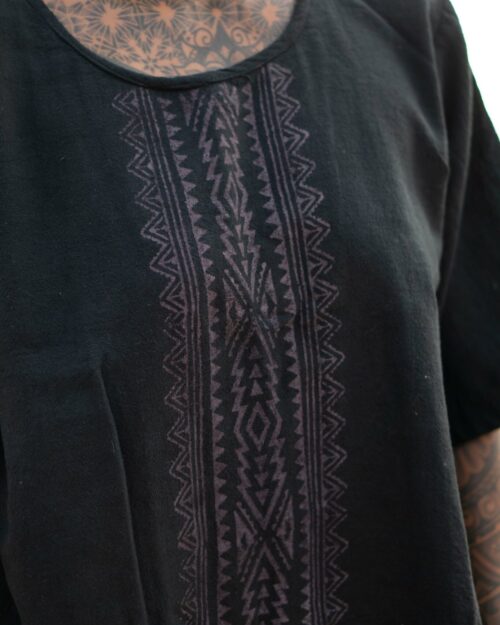 tribal-top-mit-blockprint-schwarz