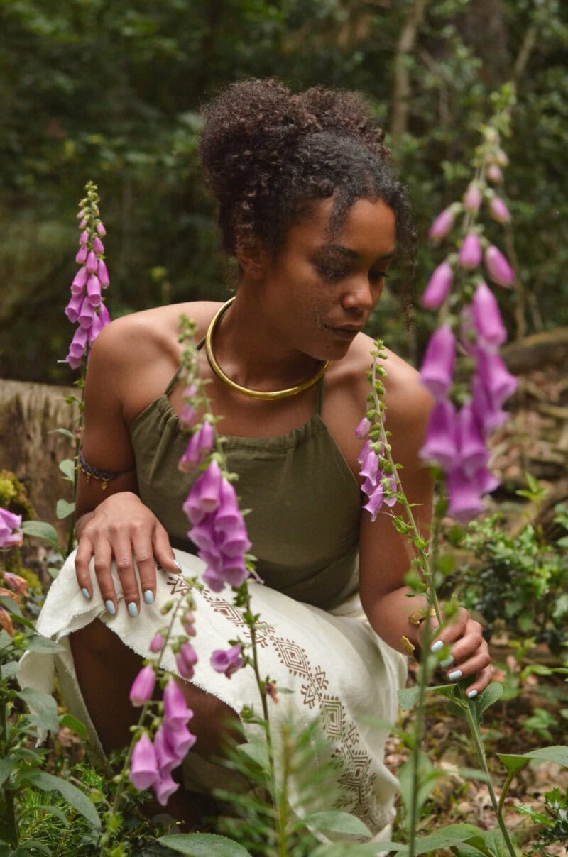 crop-top-natuerlicher-look-olive