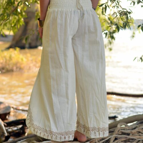 natuerliche-hippie-hose-weiss