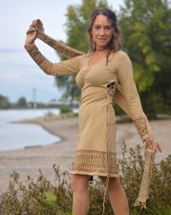 bohemian-kleid-hippie-mode-winter-beige