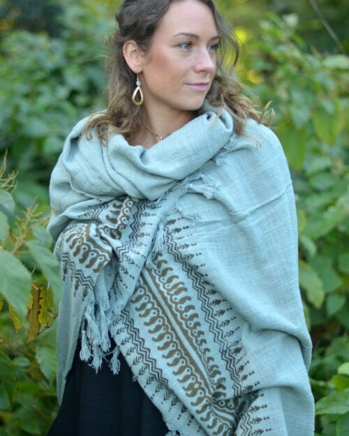 schal-natuerlicher-look-pastell-farben