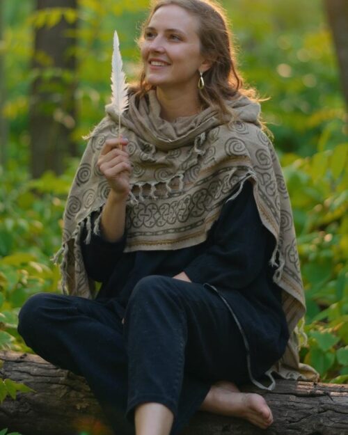 spirituelle-kleidung-poncho-spiralen-symbol