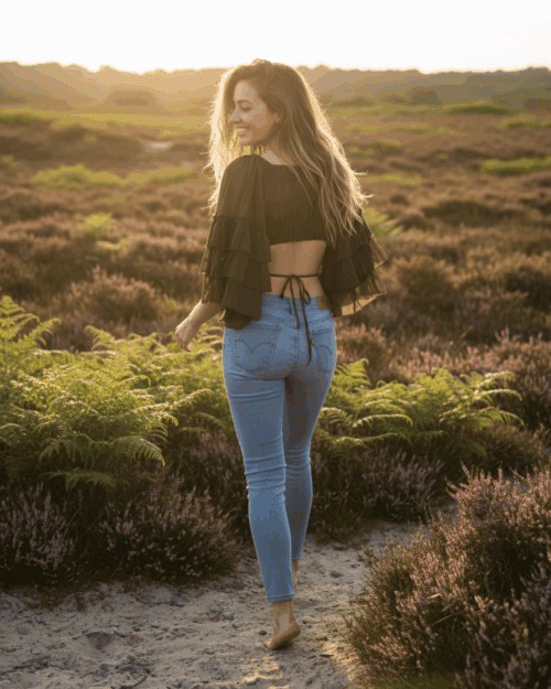 hippie-outfit-weite-aermel-gruen