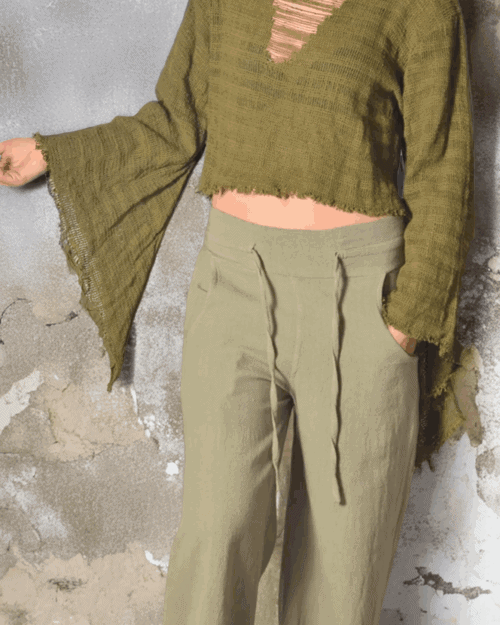 crop-top-hippie-look-gruen